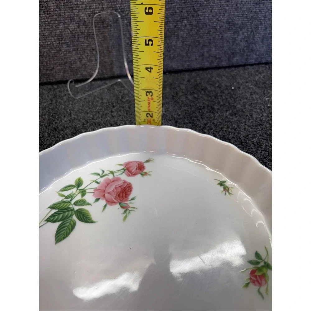 Vtg~Christineholm~Rose Patterned Porcelain~Quiche/Torte/Pie Dish 9.5